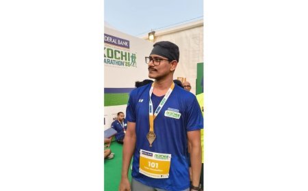 Life is High; Kochi City Commissioner Putta Vimaladitya Shines in 21-Kilometer Federal Bank Kochi Marathon