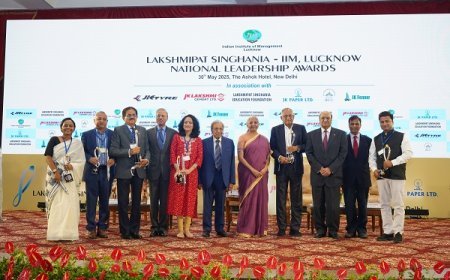 IIM Lucknow and JK Organisation Host Prestigious Leadership Awards, Honouring India's Changemakers