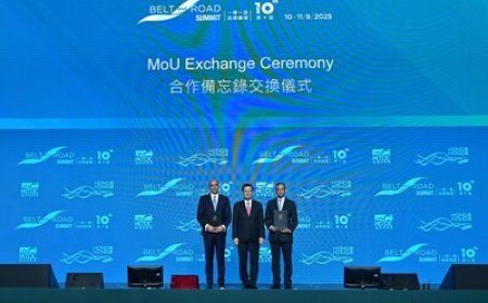 Independent Commission Against Corruption (ICAC) exchanges MoU with Hungarian Integrity Authority at B&R Summit to strengthen anti-corruption cooperation