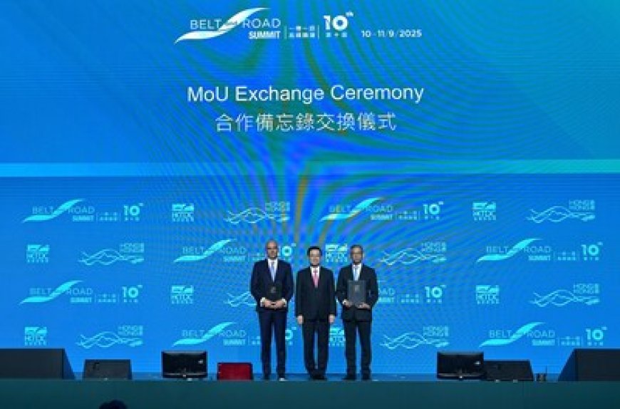 Independent Commission Against Corruption (ICAC) exchanges MoU with Hungarian Integrity Authority at B&R Summit to strengthen anti-corruption cooperation