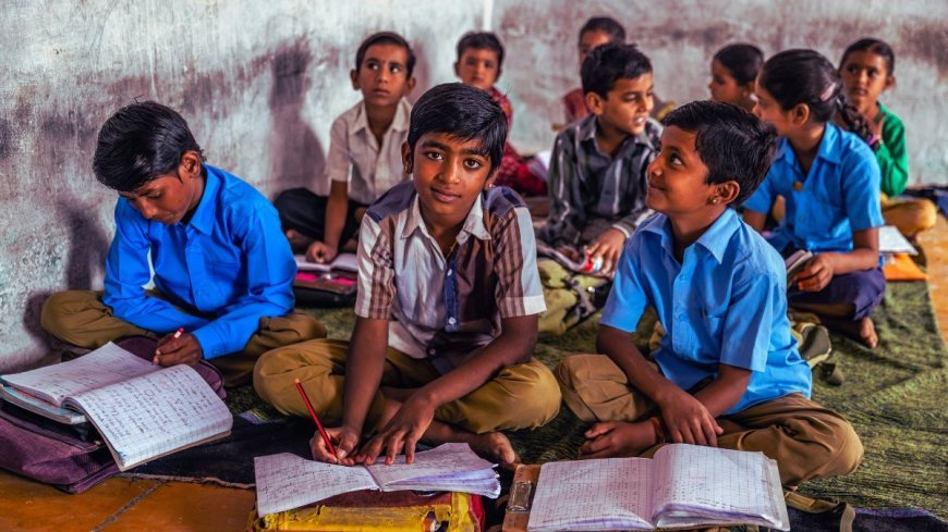 Consortium approaches CM Devendra Fadnavis to push for key School Education Reforms